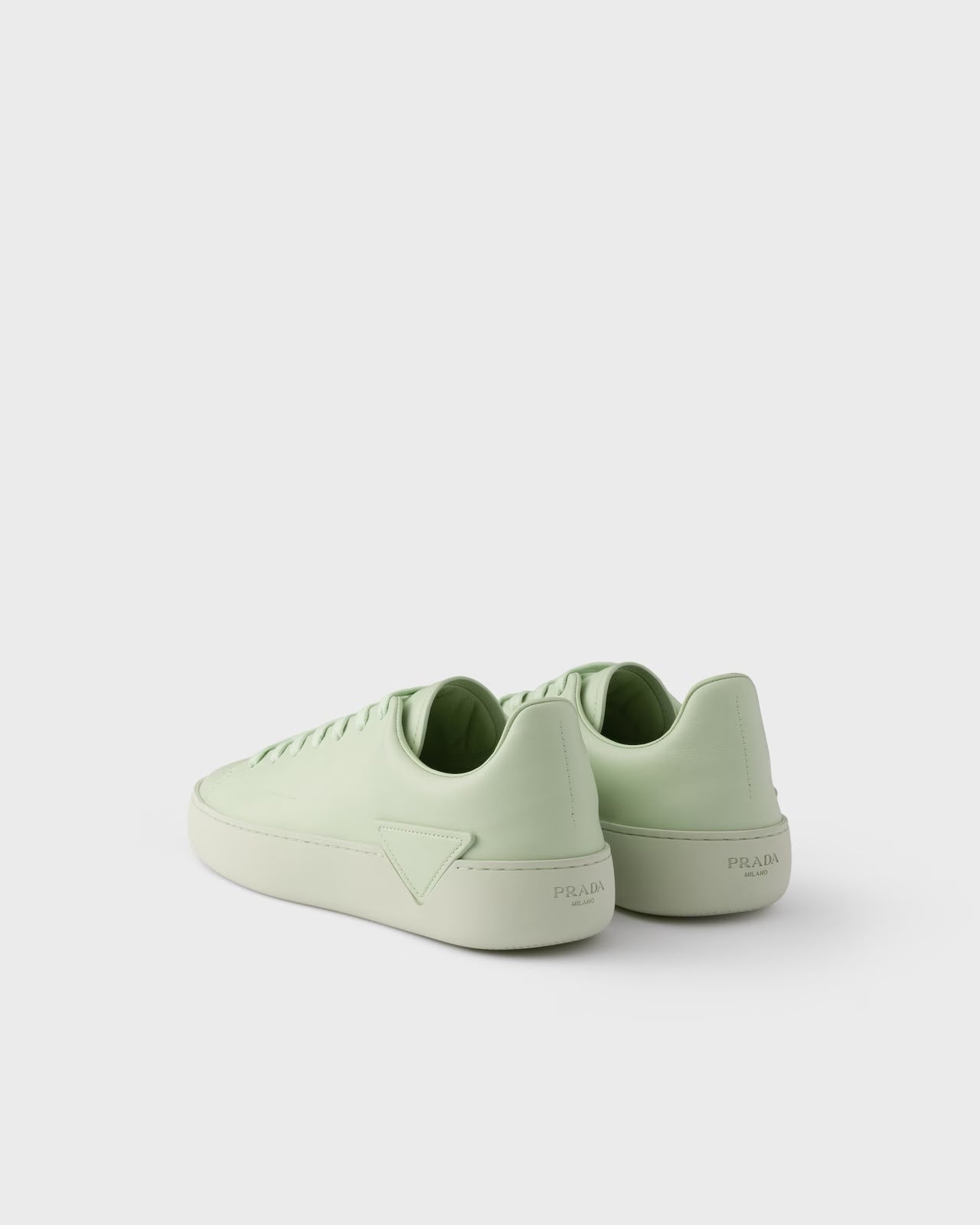 Court leather sneakers